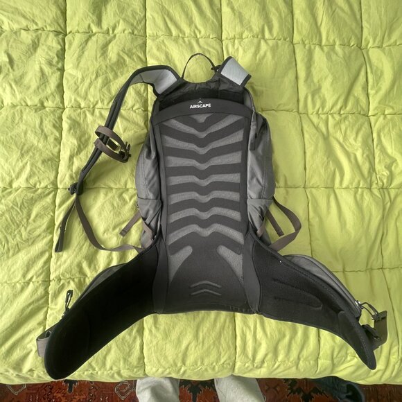 Osprey Talon 22L Men's Hiking Backpack with Hipbelt, Eclipse Grey, Large/X-Large - Picture 3 of 4